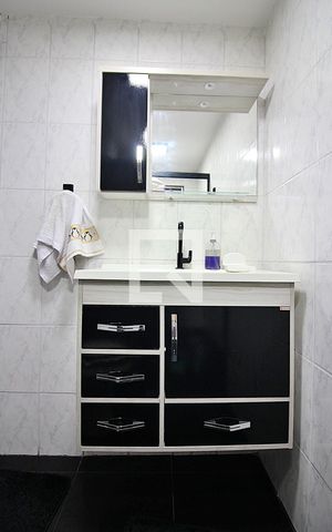 Apartamento à venda com 60m², 2 quartos e 2 vagasBanheiro Social