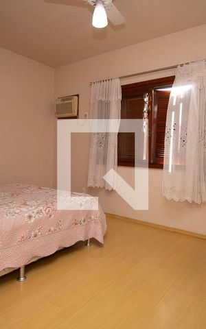 Casa à venda com 320m², 5 quartos e 2 vagas Casa à venda com 320m², 5 quartos e 2 vagasquarto 3