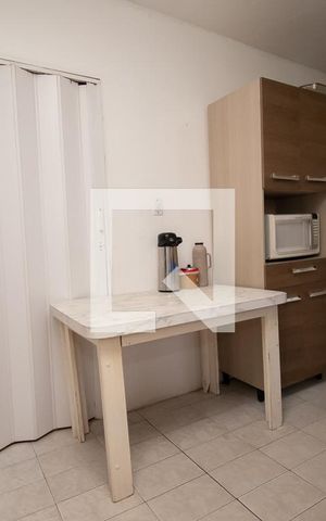 Casa à venda com 320m², 5 quartos e 2 vagas Casa à venda com 320m², 5 quartos e 2 vagascozinha