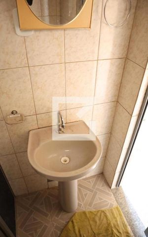 Casa para alugar com 60m², 1 quarto e sem vagaBanheiro