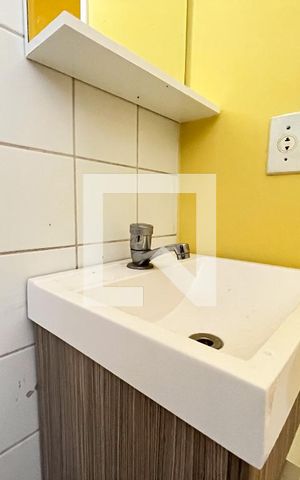 Apartamento à venda com 47m², 2 quartos e 1 vaga Apartamento à venda com 47m², 2 quartos e 1 vagaBanheiro