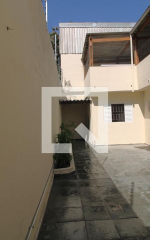 Casa para alugar com 173m², 4 quartos e 2 vagasQuintal