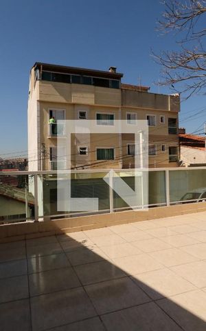 Casa à venda com 100m², 4 quartos e 2 vagasQuintal