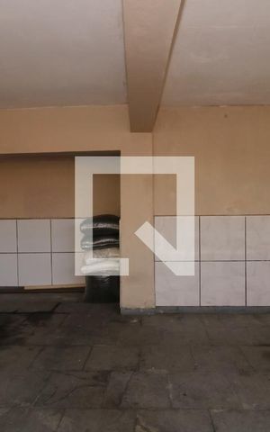 Casa à venda com 100m², 4 quartos e 2 vagasGaragem