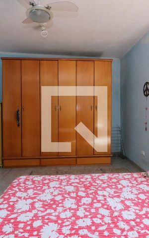 Casa à venda com 100m², 4 quartos e 2 vagasSuite