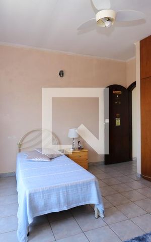 Casa à venda com 100m², 4 quartos e 2 vagasQuarto 1