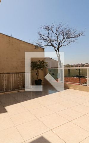 Casa à venda com 100m², 4 quartos e 2 vagasQuintal