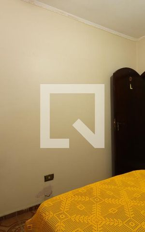 Casa à venda com 100m², 4 quartos e 2 vagasQuarto 2