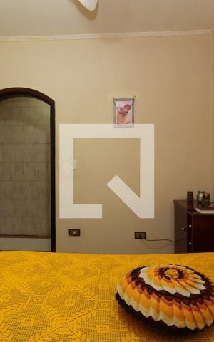 Casa à venda com 100m², 4 quartos e 2 vagasQuarto 2