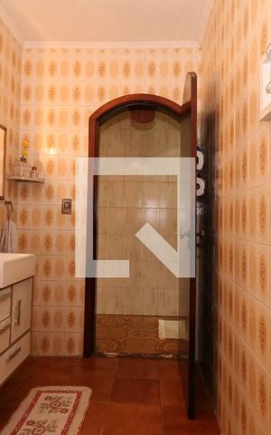 Casa à venda com 100m², 4 quartos e 2 vagasBanheiro Social 2