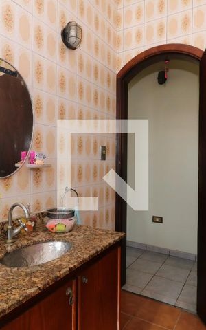 Casa à venda com 100m², 4 quartos e 2 vagasBanheiro Social 1
