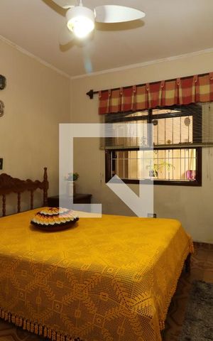 Casa à venda com 100m², 4 quartos e 2 vagasQuarto 2