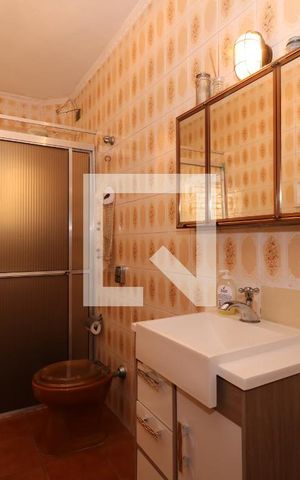 Casa à venda com 100m², 4 quartos e 2 vagasBanheiro Social 2