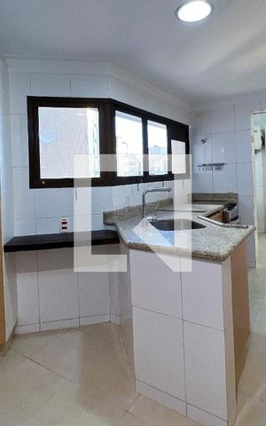 Apartamento à venda com 161m², 3 quartos e 3 vagasCozinha