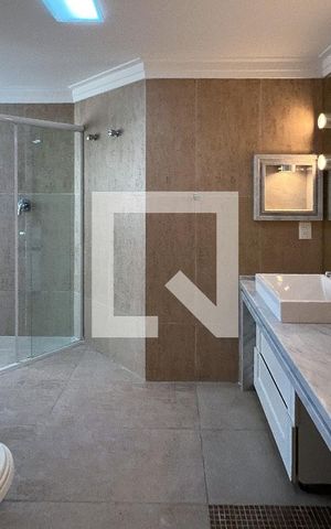 Apartamento à venda com 161m², 3 quartos e 3 vagasBanheiro da Suíte 1