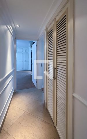 Apartamento à venda com 161m², 3 quartos e 3 vagasCorredor