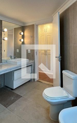 Apartamento à venda com 161m², 3 quartos e 3 vagasBanheiro da Suíte 1