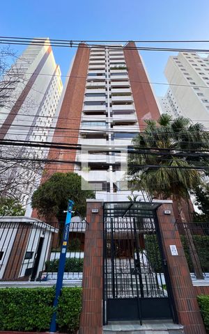 Apartamento à venda com 161m², 3 quartos e 3 vagasFachada