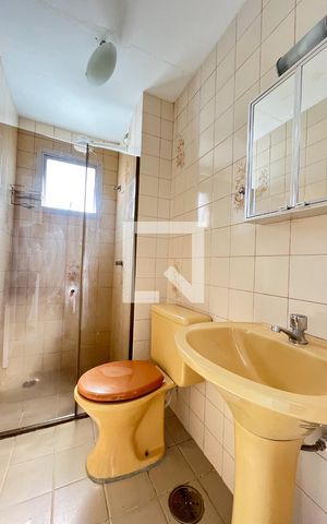 Apartamento para alugar com 54m², 2 quartos e 1 vaga Apartamento para alugar com 54m², 2 quartos e 1 vagaBanheiro