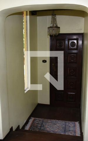 Casa à venda com 440m², 4 quartos e 5 vagasSala