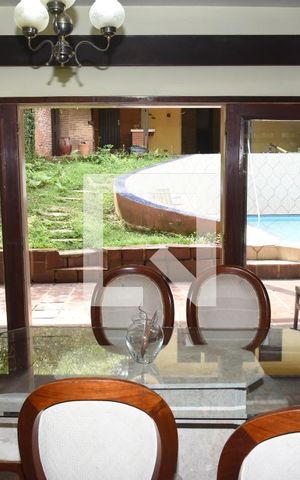 Casa à venda com 440m², 4 quartos e 5 vagasSala de Jantar