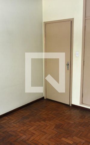 Casa à venda com 440m², 4 quartos e 5 vagasQuarto 1 - Suíte
