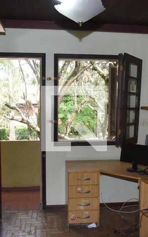 Casa à venda com 440m², 4 quartos e 5 vagasQuarto 2 - Suíte