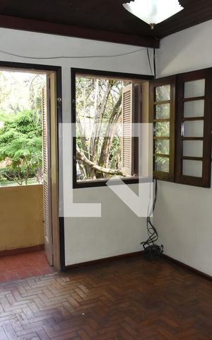 Casa à venda com 440m², 4 quartos e 5 vagasQuarto 1 - Suíte