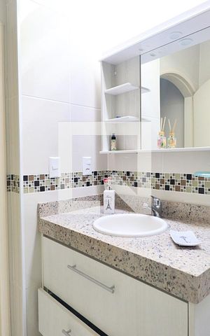 Casa à venda com 190m², 3 quartos e sem vagaBanheiro da Suíte 1