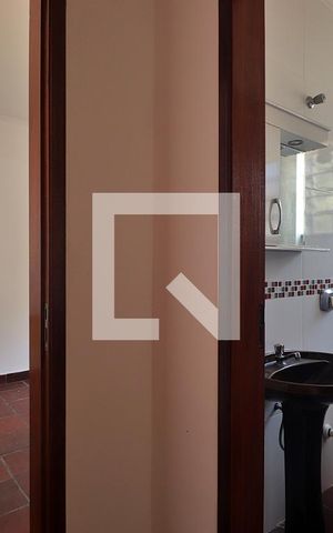 Casa à venda com 190m², 3 quartos e sem vagaFundos