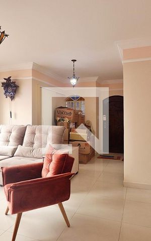 Casa à venda com 190m², 3 quartos e sem vagaSala