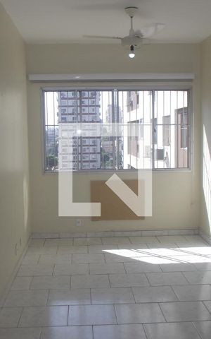 Apartamento à venda com 77m², 3 quartos e 1 vagaSala