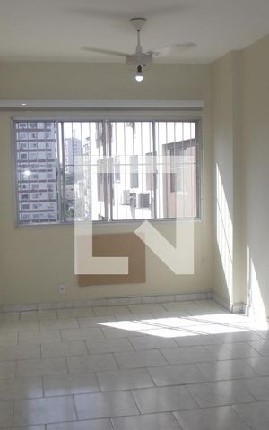 Apartamento à venda com 77m², 3 quartos e 1 vagaSala