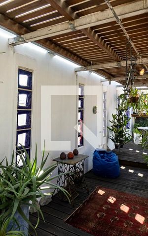Casa à venda com 130m², 2 quartos e 1 vaga Casa à venda com 130m², 2 quartos e 1 vagaÁrea Externa