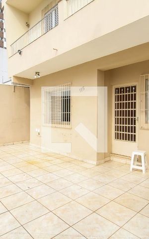 Casa à venda com 130m², 3 quartos e sem vaga Casa à venda com 130m², 3 quartos e sem vagaGaragem