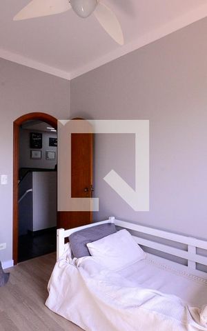 Casa à venda com 600m², 4 quartos e 3 vagas Casa à venda com 600m², 4 quartos e 3 vagasQuarto 3