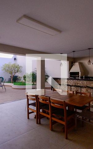 Casa à venda com 600m², 4 quartos e 3 vagas Casa à venda com 600m², 4 quartos e 3 vagasÁrea de Lazer