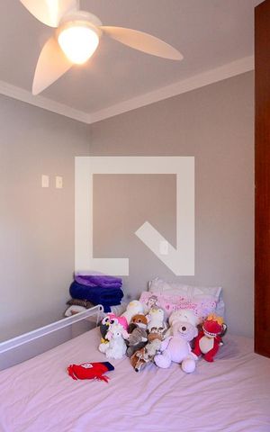 Casa à venda com 600m², 4 quartos e 3 vagas Casa à venda com 600m², 4 quartos e 3 vagasQuarto 2