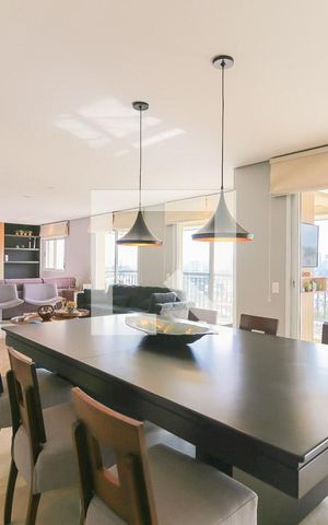 Apartamento à venda com 170m², 3 quartos e 3 vagas Apartamento à venda com 170m², 3 quartos e 3 vagasSala