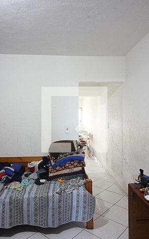 Casa para alugar com 49m², 1 quarto e sem vagaQuarto 