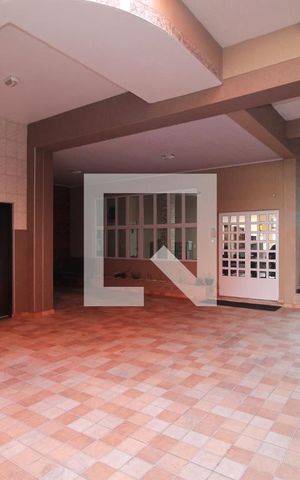 Casa à venda com 520m², 3 quartos e 6 vagasGaragem e Quintal