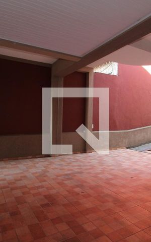 Casa à venda com 520m², 3 quartos e 6 vagasGaragem e Quintal