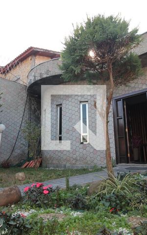 Casa à venda com 520m², 3 quartos e 6 vagasjardim/entrada