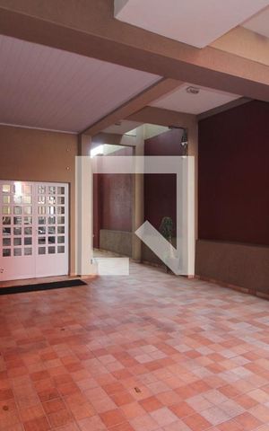 Casa à venda com 520m², 3 quartos e 6 vagasGaragem e Quintal