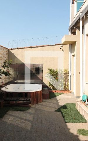 Casa à venda com 520m², 3 quartos e 6 vagasárea de lazer/gourmet