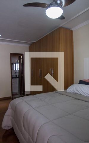 Apartamento à venda com 167m², 4 quartos e 3 vagas Apartamento à venda com 167m², 4 quartos e 3 vagasSuíte
