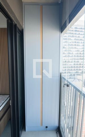 Studio para alugar com 32m², 1 quarto e sem vaga Studio para alugar com 32m², 1 quarto e sem vagaSacada