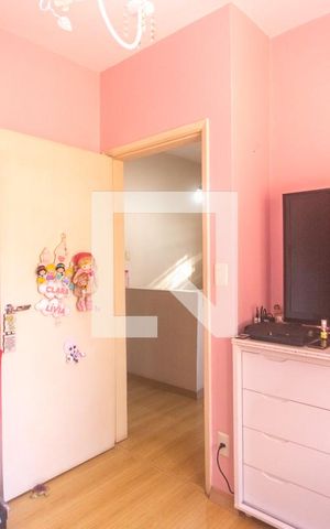 Casa à venda com 239m², 3 quartos e 3 vagas Casa à venda com 239m², 3 quartos e 3 vagasQuarto 2