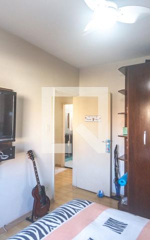Casa à venda com 239m², 3 quartos e 3 vagas Casa à venda com 239m², 3 quartos e 3 vagasQuarto 3