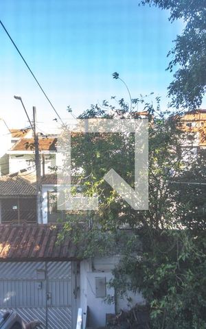 Casa à venda com 239m², 3 quartos e 3 vagas Casa à venda com 239m², 3 quartos e 3 vagasVista